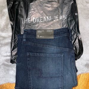 NWT American Eagle “The Dream Jean” Dark Wash